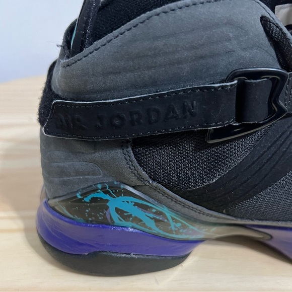 J O R D A N - Picture 13 of 15